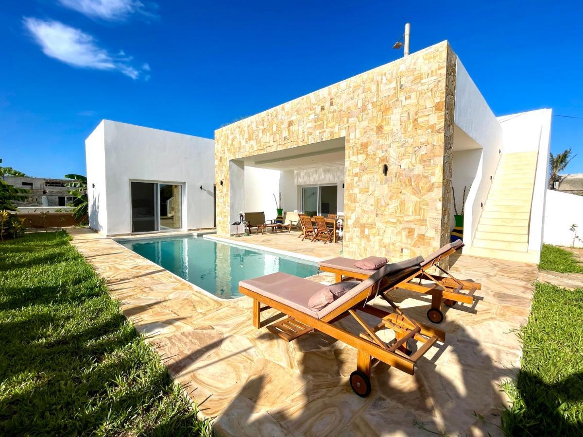 Manami Villa With Private Pool Zanzibarhouses Кивенга Екстериор снимка